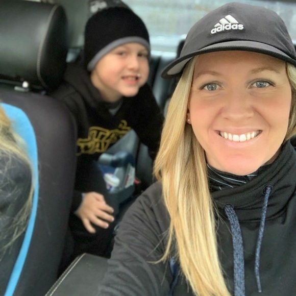 Small town mom & daughter striving as resellers... - Picture 5 of 8